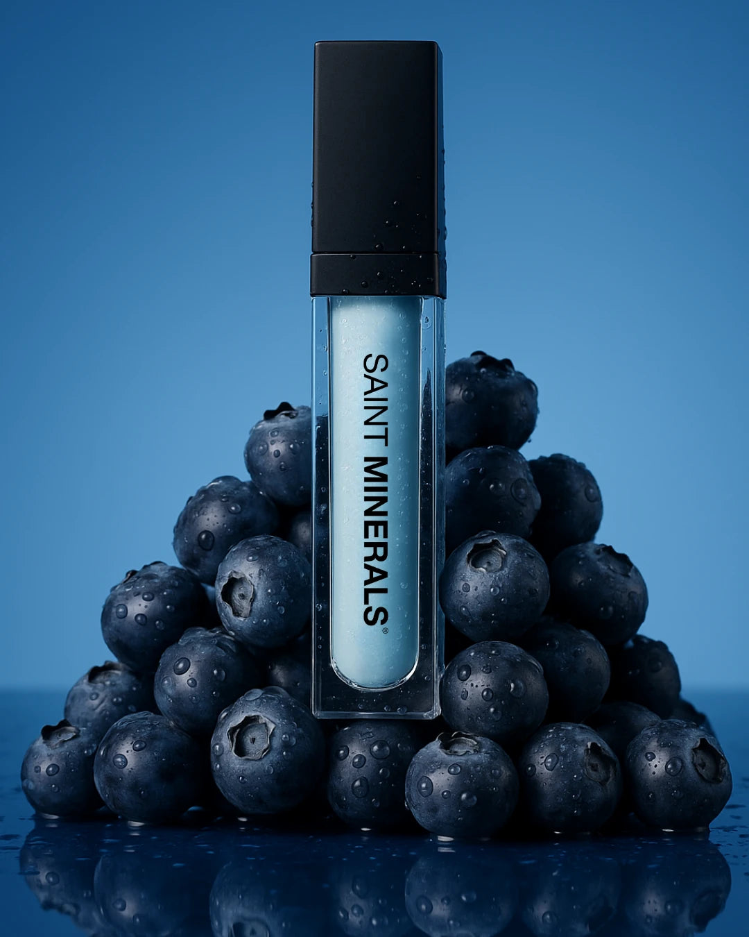 Saint Minerals - Plumping Lip Gloss - Whitehaven - Blueberry